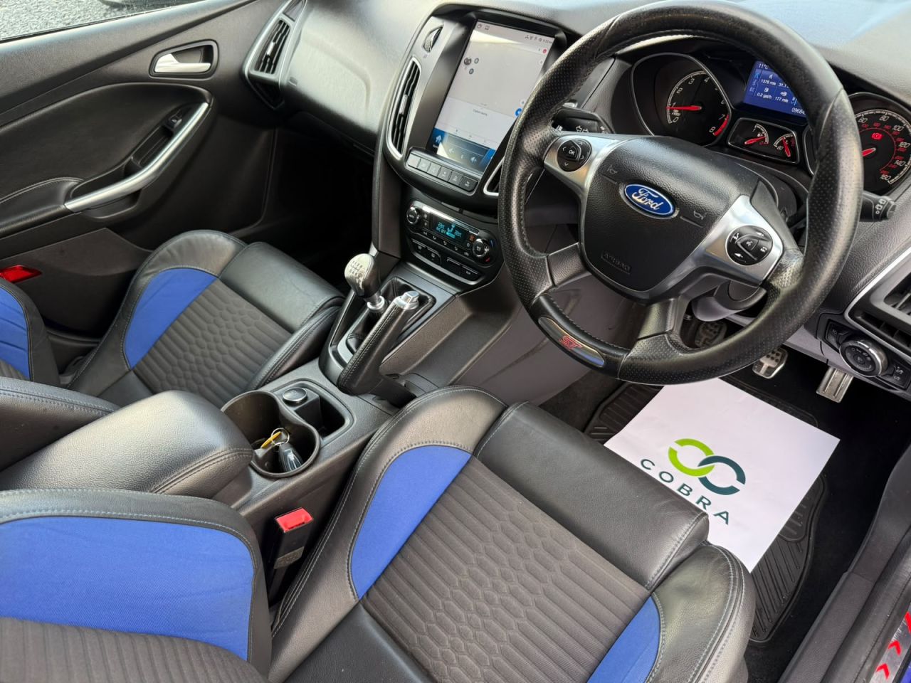 2014 FORD FOCUS 2.0T EcoBoost ST-2 Hatchback 5dr Petrol Manual Euro 5 (s/s) (250 ps) - vehicle photo 12 for sale on PureCar