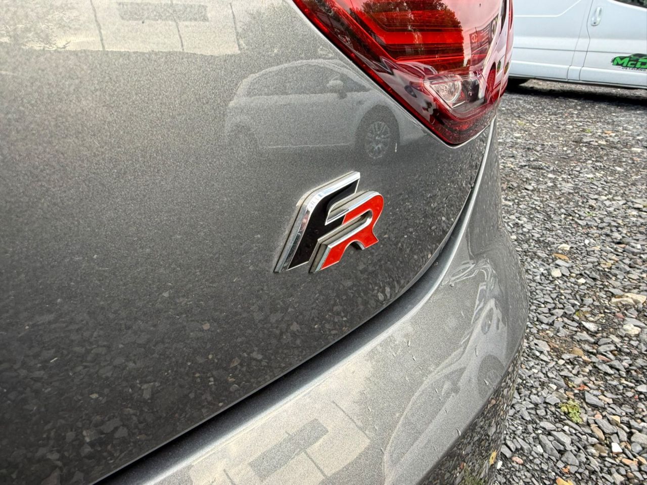 2017 SEAT LEON 1.4 TSI FR Titanium Technology Sport Coupe 3dr Petrol Manual Euro 6 (s/s) ( - vehicle photo 6 for sale on PureCar
