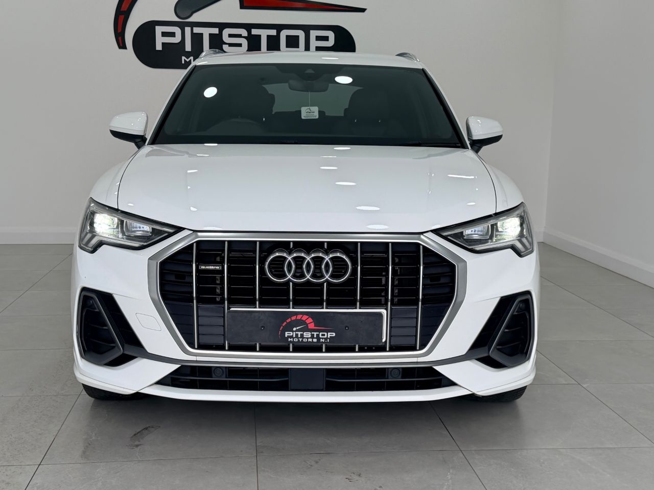 2019 AUDI Q3 S Line - vehicle photo 4 for sale on PureCar