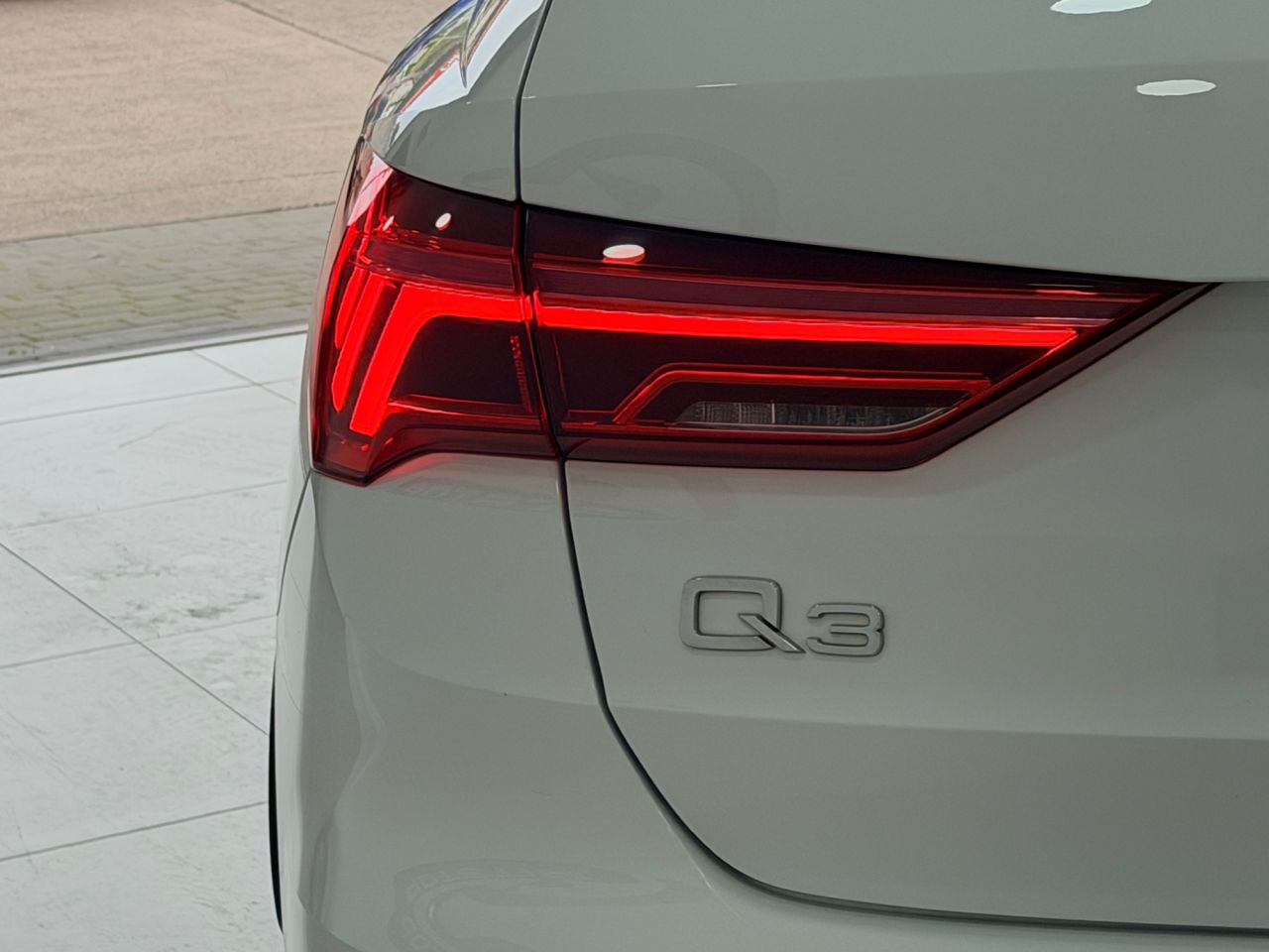 2019 AUDI Q3 S Line - vehicle photo 11 for sale on PureCar
