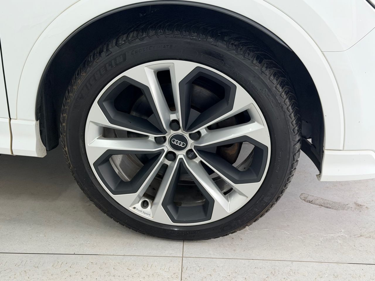 2019 AUDI Q3 S Line - vehicle photo 16 for sale on PureCar