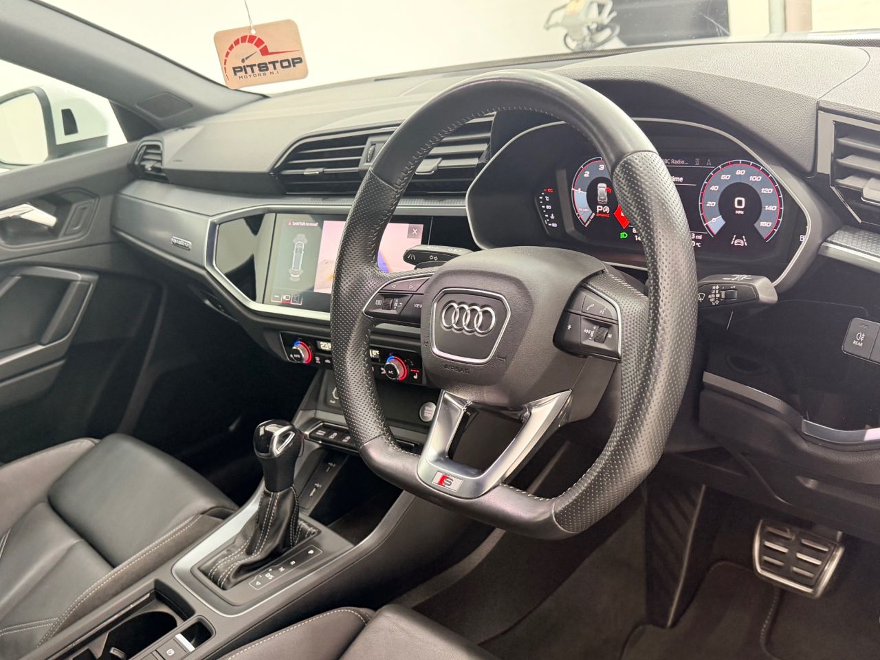 2019 AUDI Q3 S Line - vehicle photo 23 for sale on PureCar