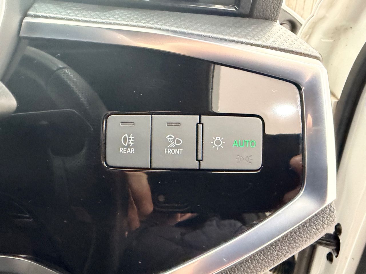 2019 AUDI Q3 S Line - vehicle photo 30 for sale on PureCar