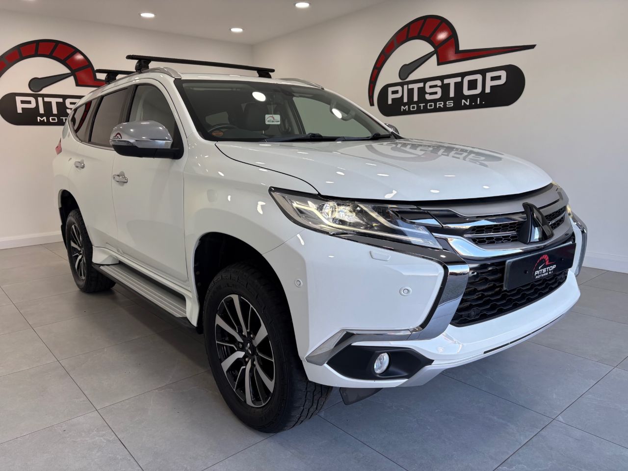 2019 MITSUBISHI SHOGUN SPORT 2.4D 4 SUV 5dr Diesel Auto 4WD Euro 6 (181 ps) - vehicle photo 9 for sale on PureCar