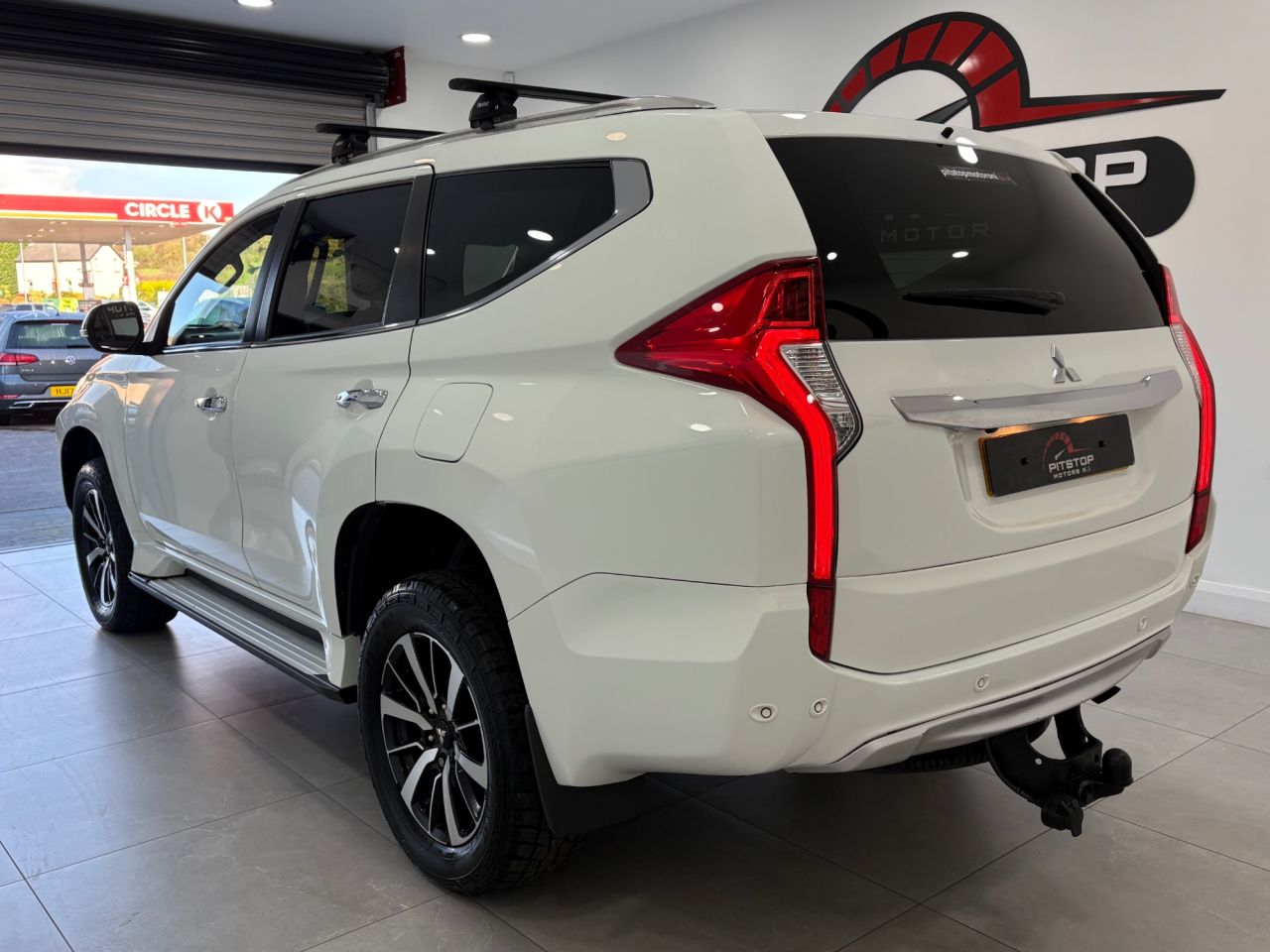 2019 MITSUBISHI SHOGUN SPORT 2.4D 4 SUV 5dr Diesel Auto 4WD Euro 6 (181 ps) - vehicle photo 10 for sale on PureCar