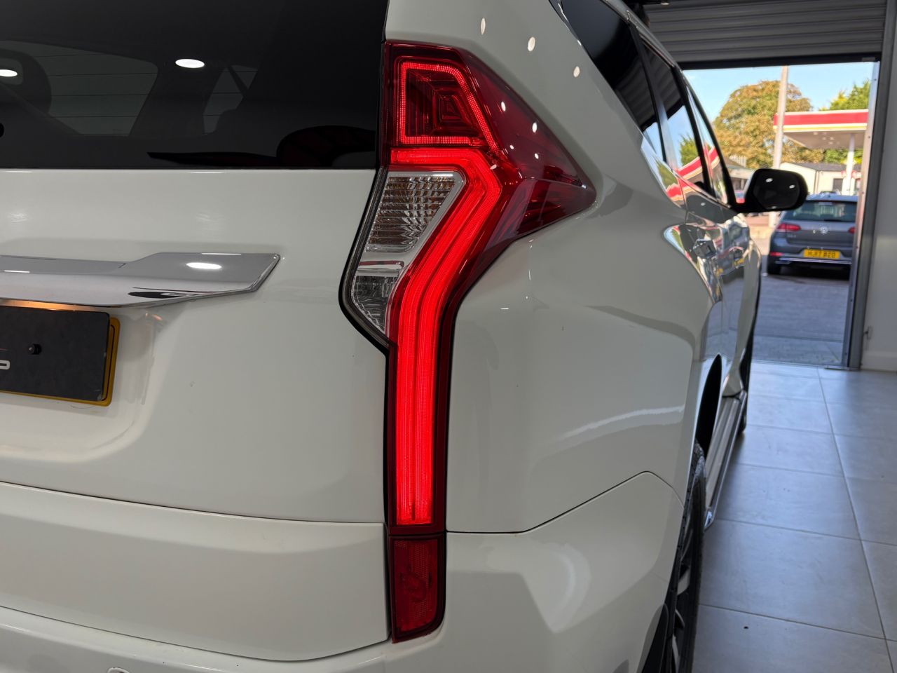 2019 MITSUBISHI SHOGUN SPORT 2.4D 4 SUV 5dr Diesel Auto 4WD Euro 6 (181 ps) - vehicle photo 13 for sale on PureCar