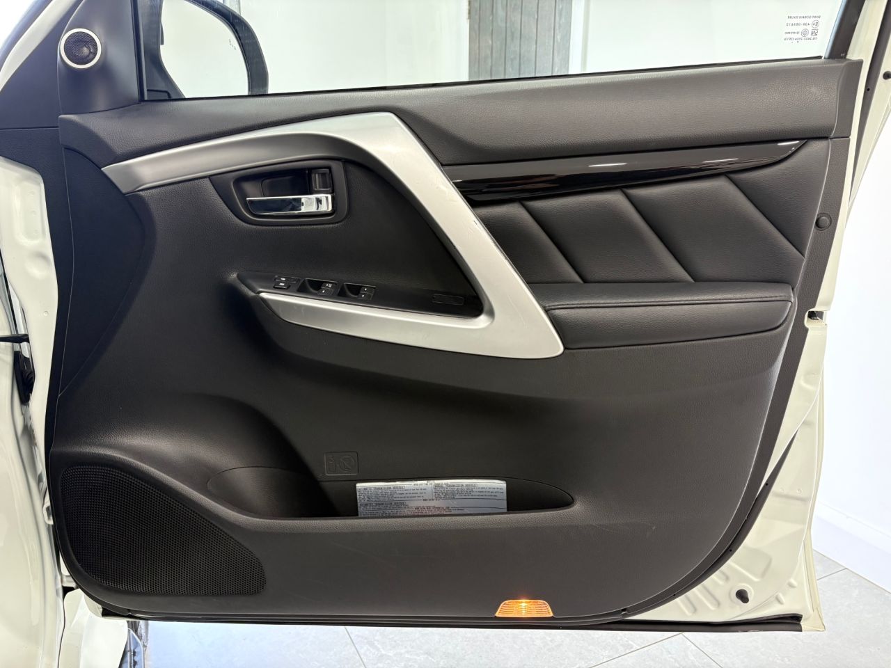 2019 MITSUBISHI SHOGUN SPORT 2.4D 4 SUV 5dr Diesel Auto 4WD Euro 6 (181 ps) - vehicle photo 23 for sale on PureCar