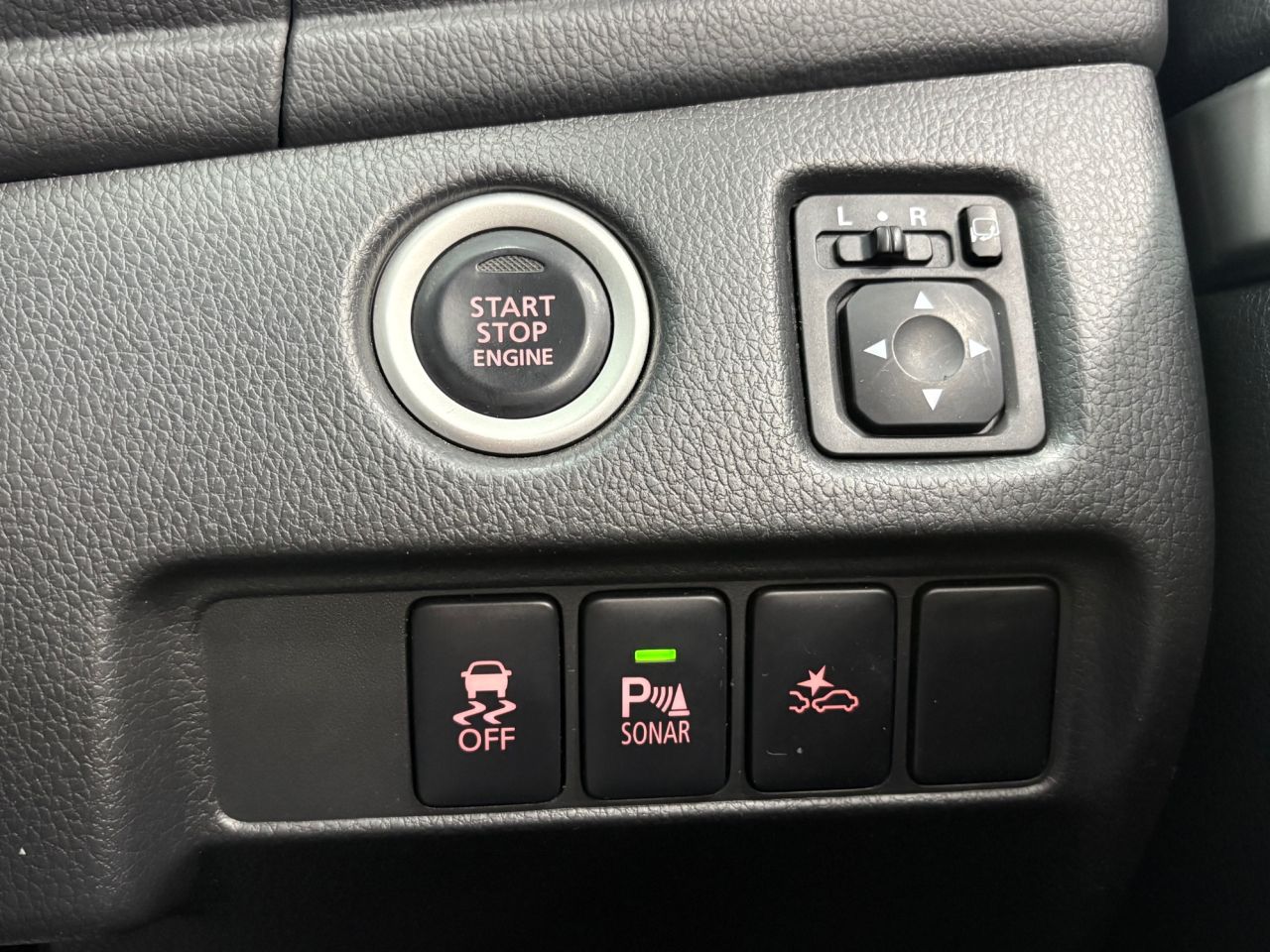 2019 MITSUBISHI SHOGUN SPORT 2.4D 4 SUV 5dr Diesel Auto 4WD Euro 6 (181 ps) - vehicle photo 37 for sale on PureCar