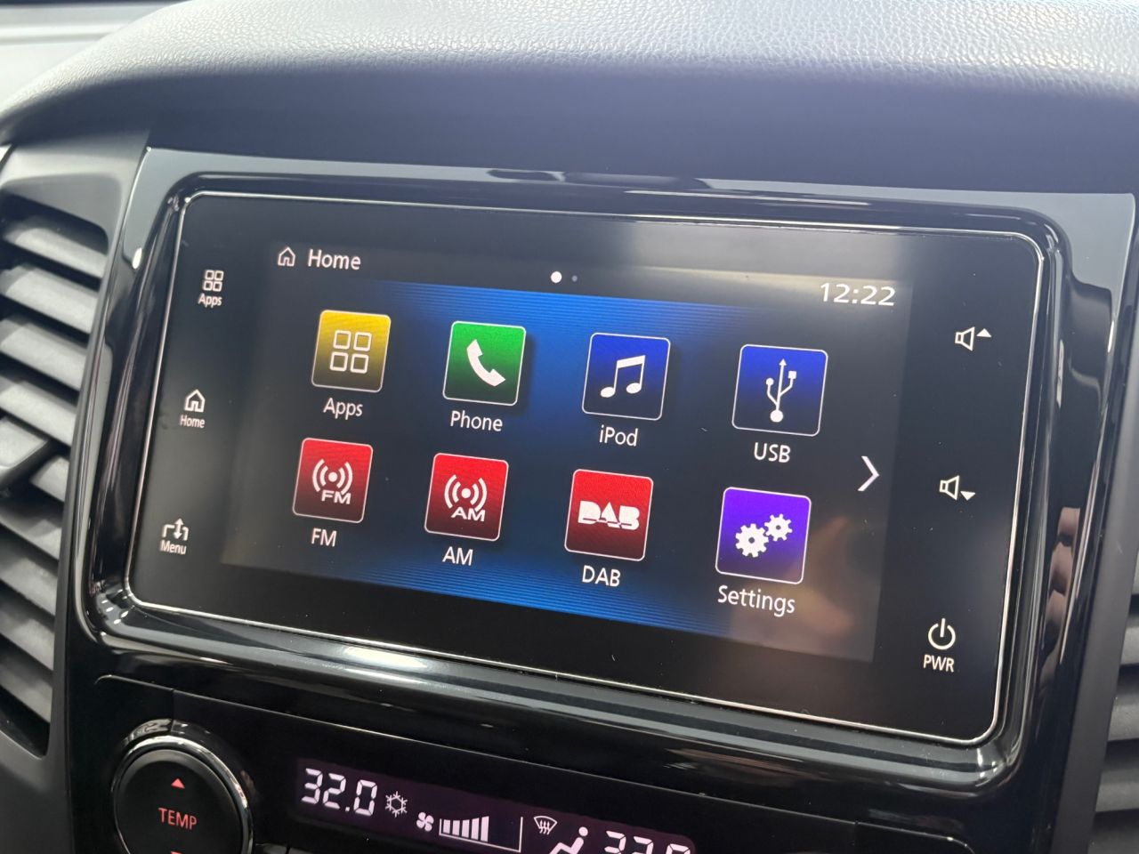 2019 MITSUBISHI SHOGUN SPORT 2.4D 4 SUV 5dr Diesel Auto 4WD Euro 6 (181 ps) - vehicle photo 42 for sale on PureCar