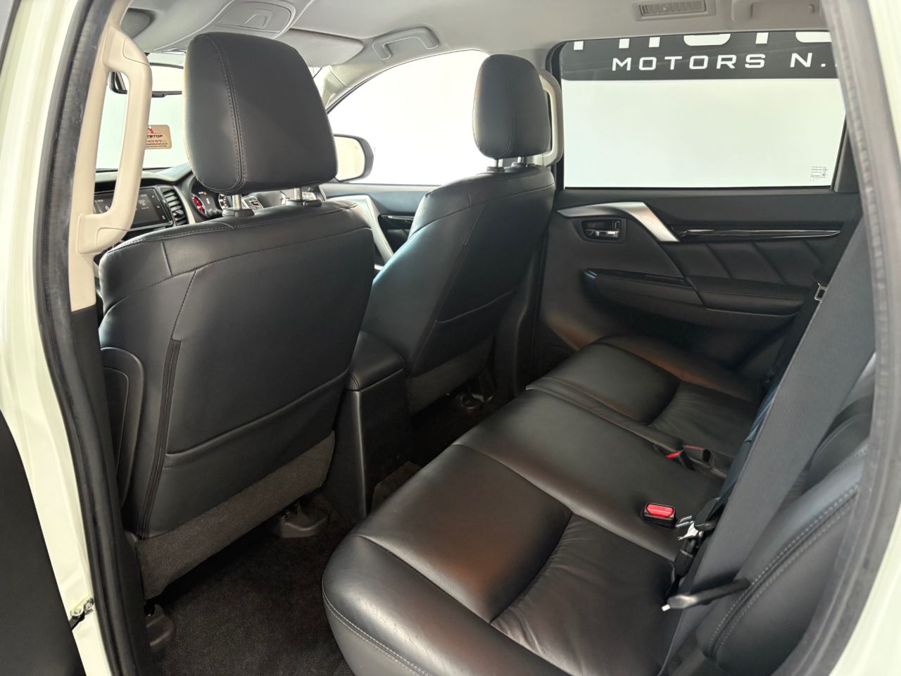 2019 MITSUBISHI SHOGUN SPORT 2.4D 4 SUV 5dr Diesel Auto 4WD Euro 6 (181 ps) - vehicle photo 51 for sale on PureCar