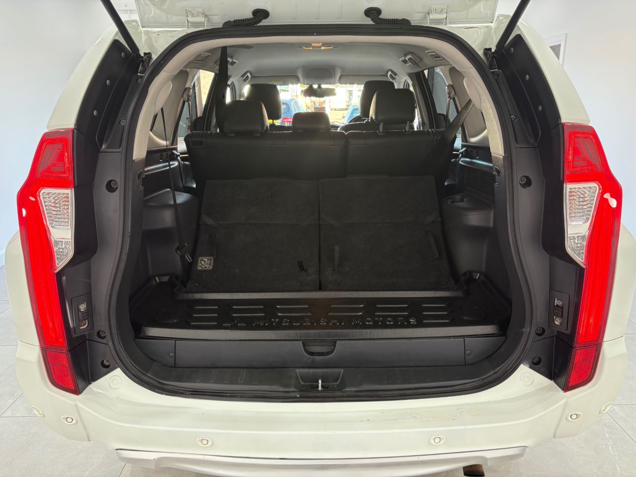 2019 MITSUBISHI SHOGUN SPORT 2.4D 4 SUV 5dr Diesel Auto 4WD Euro 6 (181 ps) - vehicle photo 56 for sale on PureCar