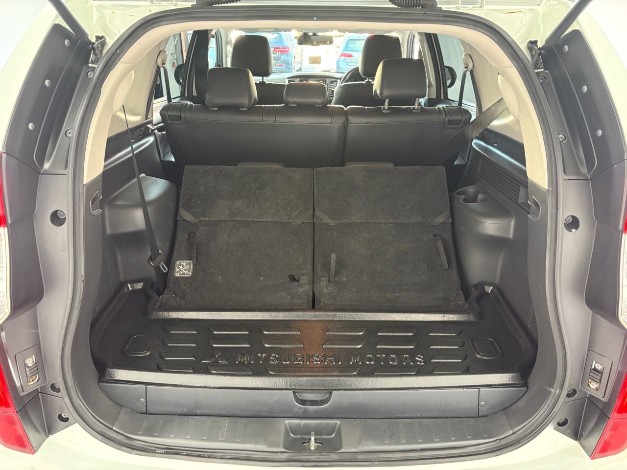 2019 MITSUBISHI SHOGUN SPORT 2.4D 4 SUV 5dr Diesel Auto 4WD Euro 6 (181 ps) - vehicle photo 57 for sale on PureCar