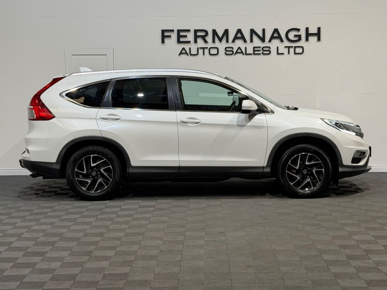 2017 HONDA CR-V 1.6 i-DTEC SE Plus SUV 5dr Diesel Manual 4WD Euro 6 (s/s) (160 ps) - vehicle photo 2 for sale on PureCar