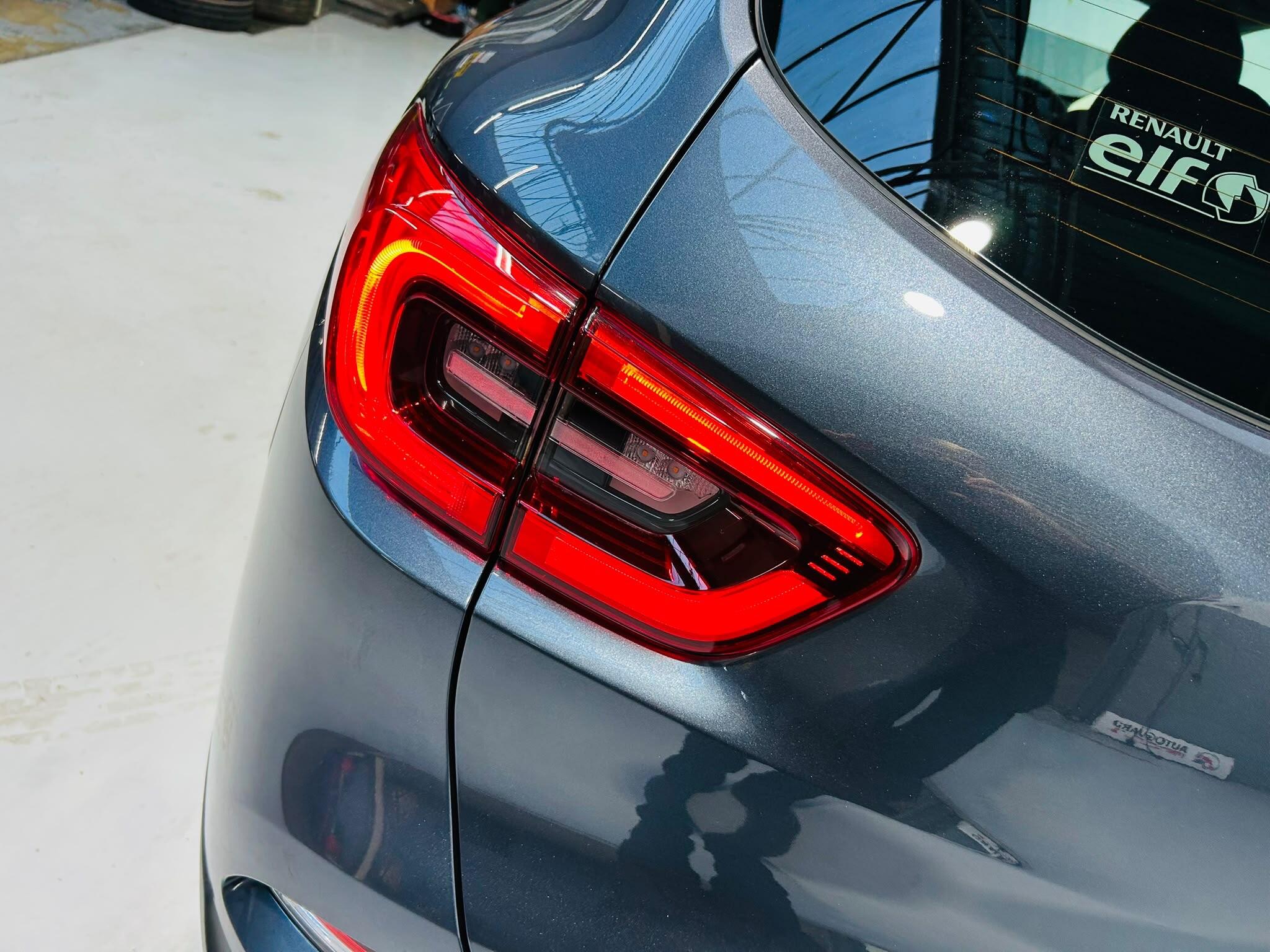 2019 RENAULT KADJAR 1.3 TCe Iconic EDC Euro 6 (s/s) 5dr - vehicle photo 12 for sale on PureCar