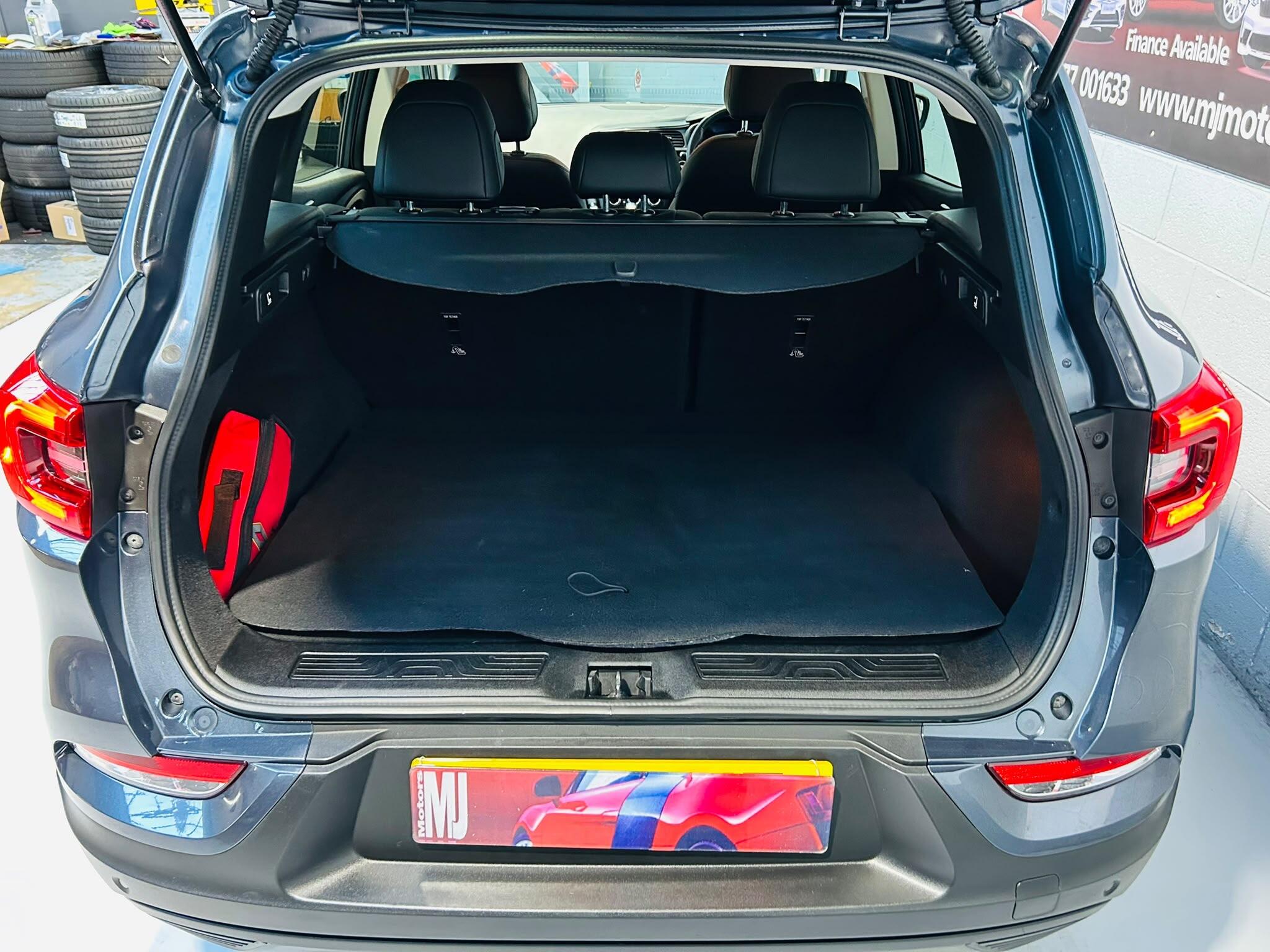 2019 RENAULT KADJAR 1.3 TCe Iconic EDC Euro 6 (s/s) 5dr - vehicle photo 15 for sale on PureCar