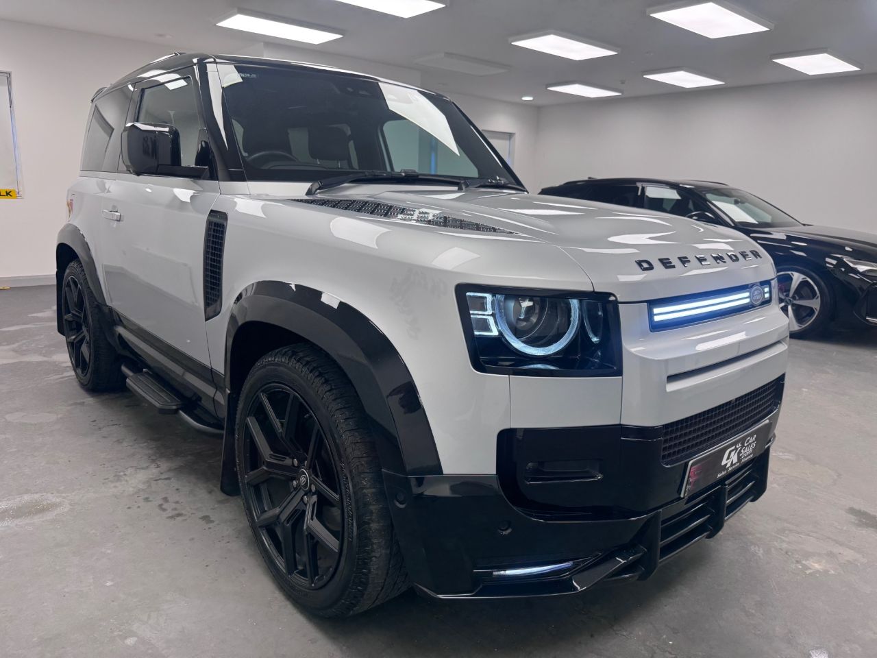 2024 LAND ROVER DEFENDER 90 3.0 D250 MHEV X-Dynamic HSE SUV 3dr Diesel Auto 4WD Euro 6 (s/s) (250 ps) 2 - vehicle photo 3 for sale on PureCar