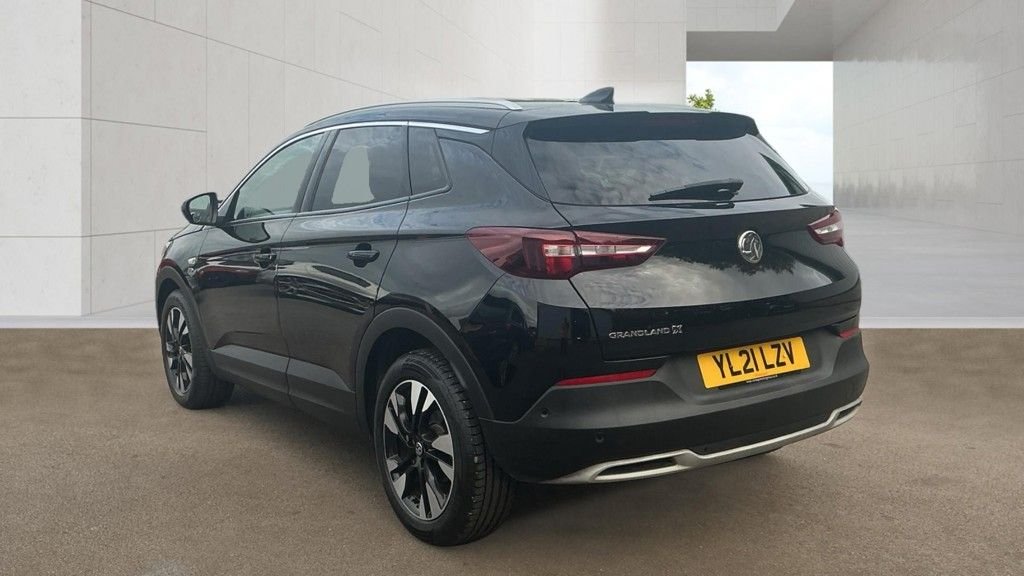 2021 Vauxhall Grandland X — image 3