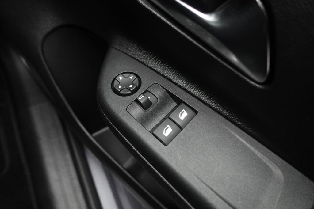 2021 Vauxhall Corsa — image 24
