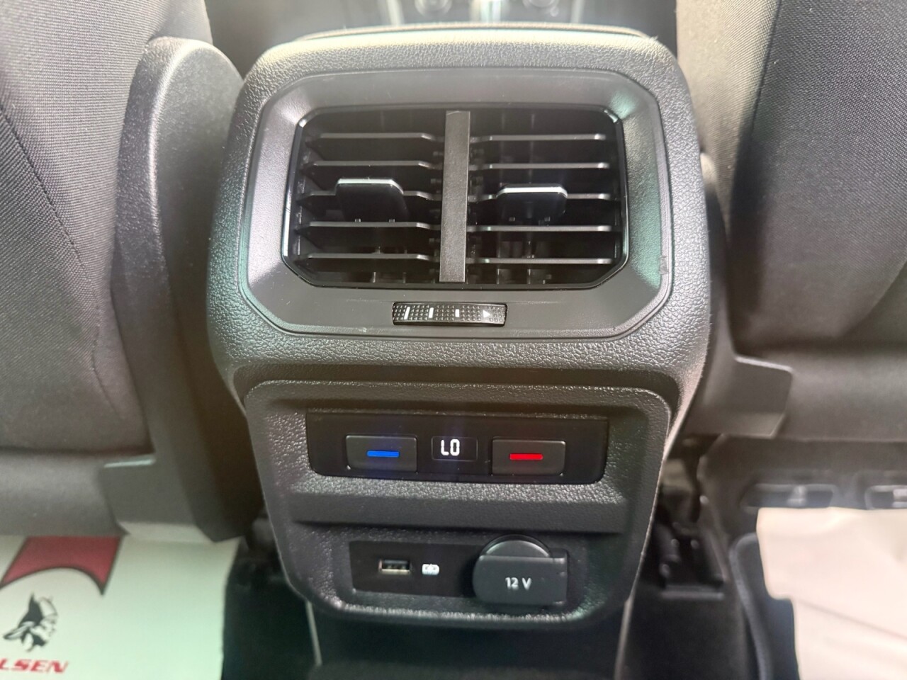 2018 VOLKSWAGEN TIGUAN 2.0 TDI SE Navigation Diesel DSG Auto 150BHP LOW MILES - vehicle photo 11 for sale on PureCar