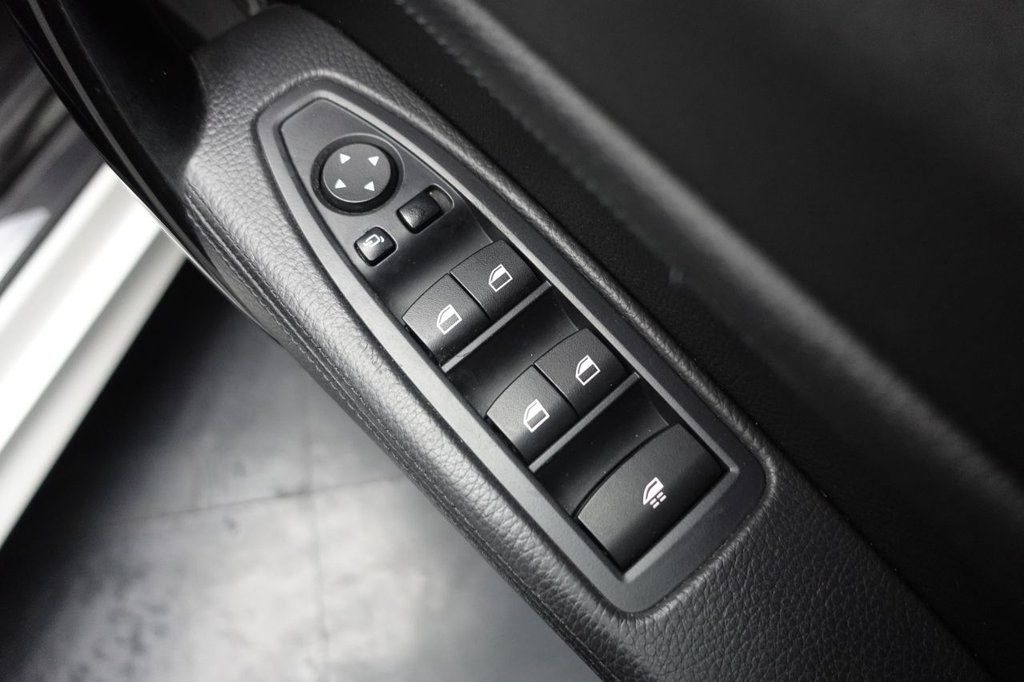 2016 BMW 2 Series — image 30