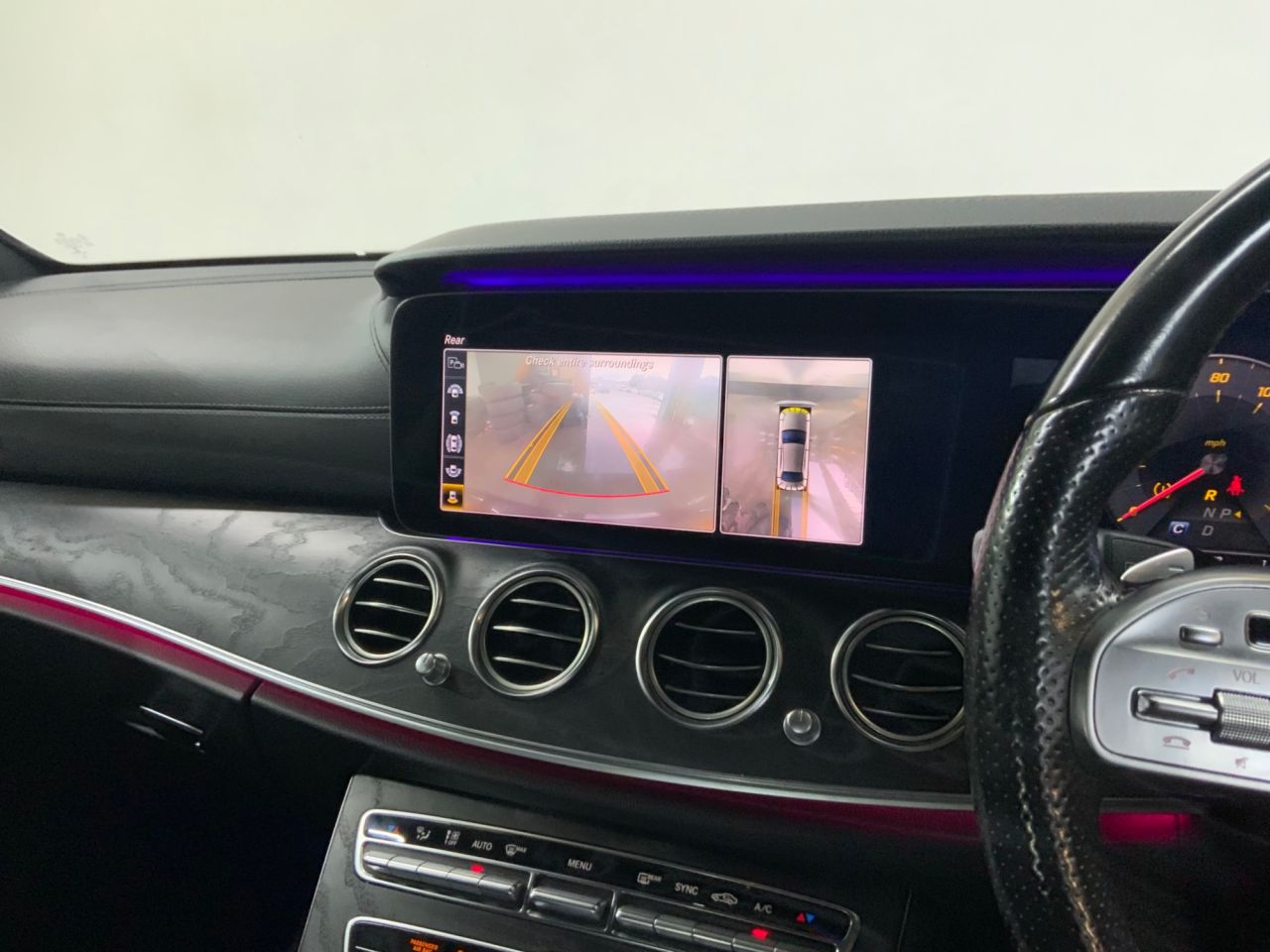 2019 MERCEDES E CLASS 2.0 E220d AMG Line Saloon 4dr Diesel G-Tronic+ Euro 6 (s/s) (194 ps) - vehicle photo 29 for sale on PureCar