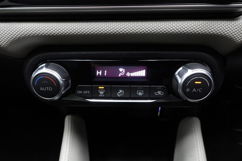 2017 Nissan Micra — image 21