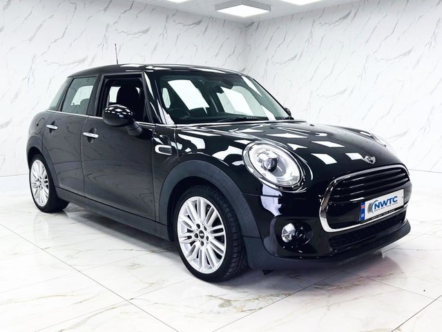 2017 MINI Hatch