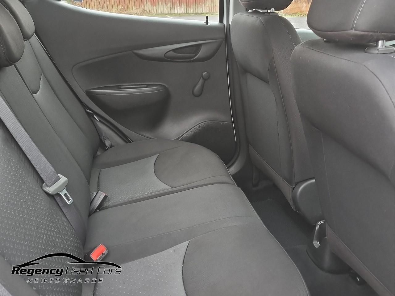 2017 VAUXHALL VIVA 1.0i SE Euro 6 5dr (a/c) - vehicle photo 28 for sale on PureCar
