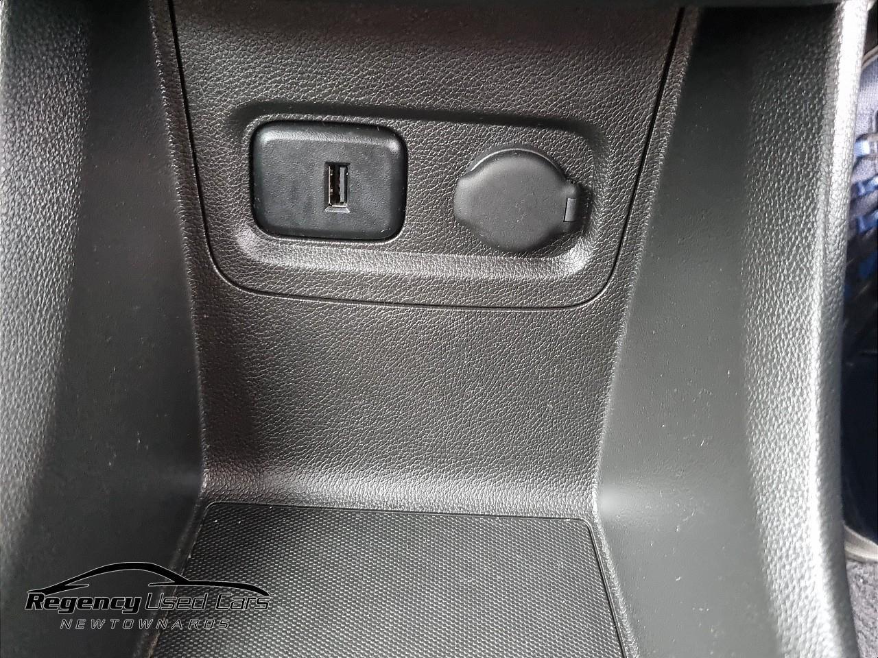2017 VAUXHALL VIVA 1.0i SE Euro 6 5dr (a/c) - vehicle photo 39 for sale on PureCar