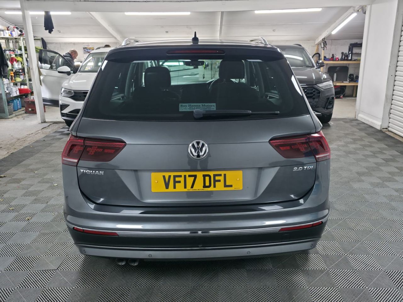 2017 VOLKSWAGEN TIGUAN 2.0 TDI SEL SUV 5dr Diesel DSG Euro 6 (s/s) (150 ps) - vehicle photo 5 for sale on PureCar