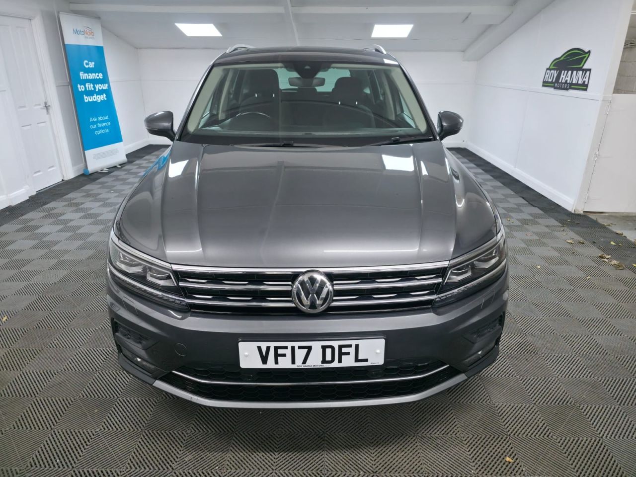 2017 VOLKSWAGEN TIGUAN 2.0 TDI SEL SUV 5dr Diesel DSG Euro 6 (s/s) (150 ps) - vehicle photo 9 for sale on PureCar