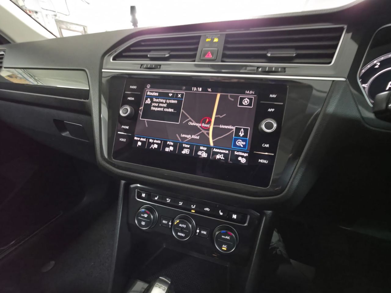 2017 VOLKSWAGEN TIGUAN 2.0 TDI SEL SUV 5dr Diesel DSG Euro 6 (s/s) (150 ps) - vehicle photo 25 for sale on PureCar