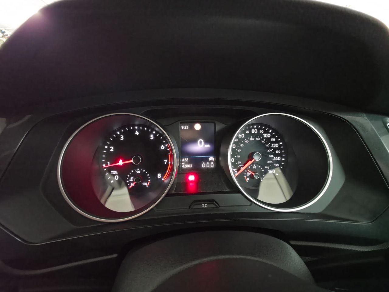 2022 VOLKSWAGEN TIGUAN 1.5 TSI Life SUV 5dr Petrol Manual Euro 6 (s/s) (150 ps) 1 Owner - Sensors - vehicle photo 23 for sale on PureCar