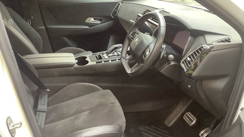 2022 DS DS 7 Crossback — image 11