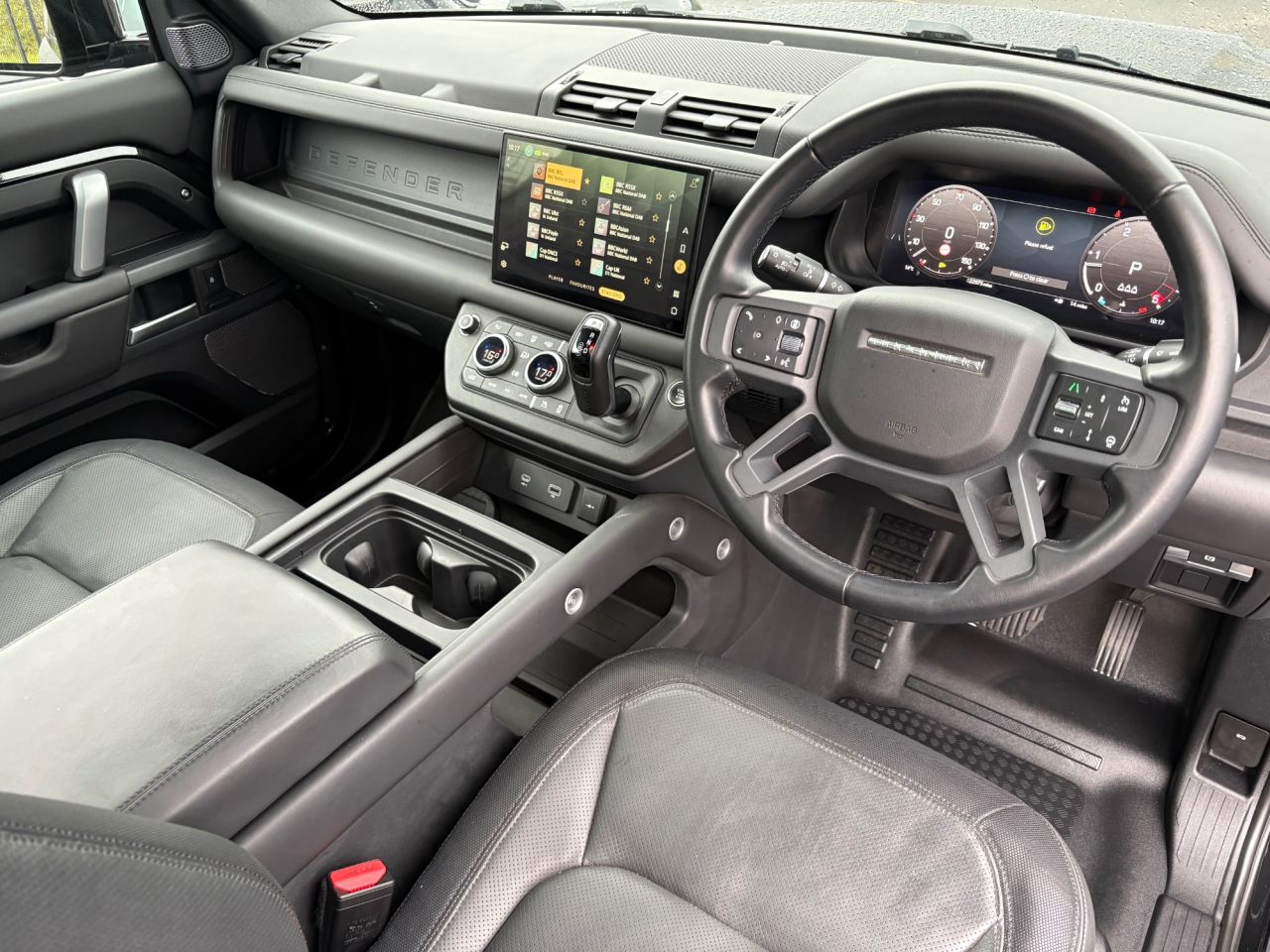 2024 LAND ROVER DEFENDER 90 3.0 D250 MHEV X-Dynamic HSE SUV 3dr Diesel Auto 4WD Euro 6 (s/s) (250 ps) - vehicle photo 9 for sale on PureCar