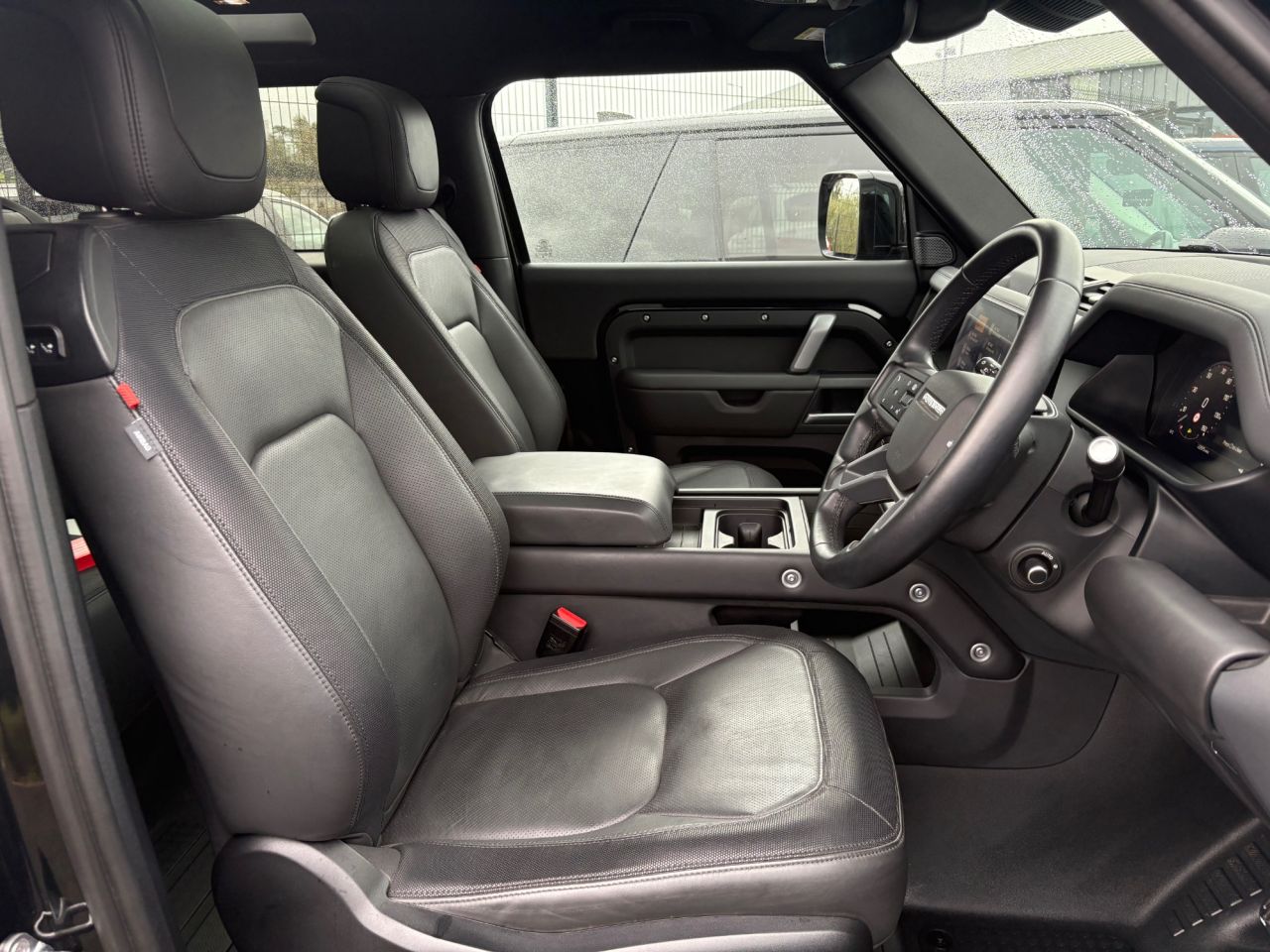 2024 LAND ROVER DEFENDER 90 3.0 D250 MHEV X-Dynamic HSE SUV 3dr Diesel Auto 4WD Euro 6 (s/s) (250 ps) - vehicle photo 11 for sale on PureCar