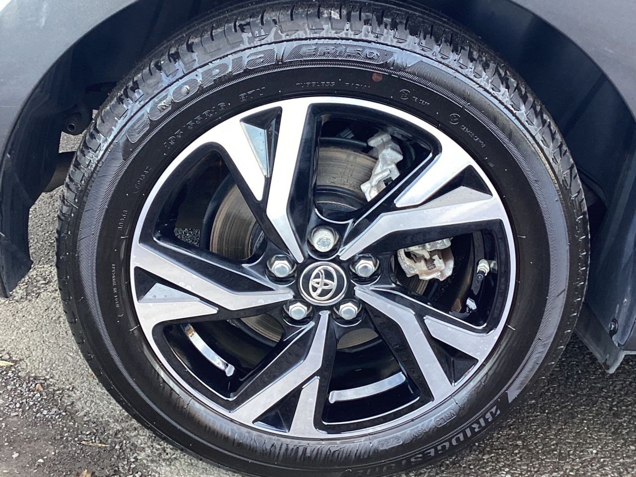 2025 TOYOTA YARIS 1.5 VVT-h Design Hatchback 5dr Petrol Hybrid E-CVT Euro 6 (s/s) (116 ps) - vehicle photo 12 for sale on PureCar