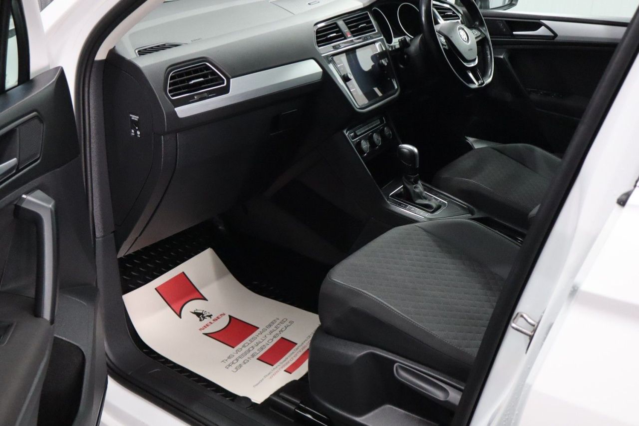 2020 VOLKSWAGEN TIGUAN 2.0 TDI Match SUV 5dr Diesel DSG Euro 6 (s/s) (150 ps) HIGH SPEC TIGUAN / R - vehicle photo 20 for sale on PureCar