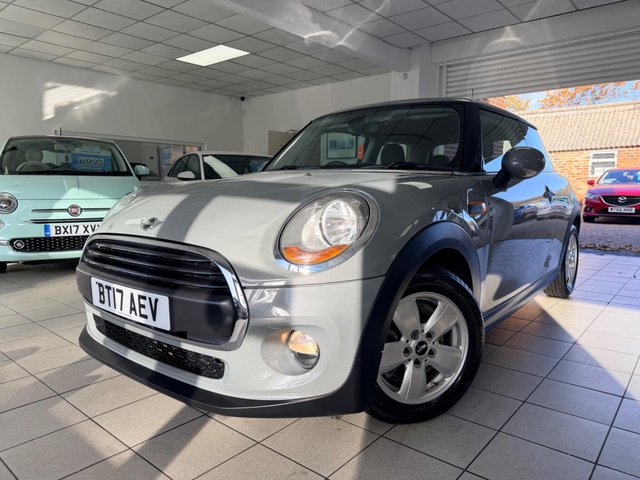 2017 MINI Hatch