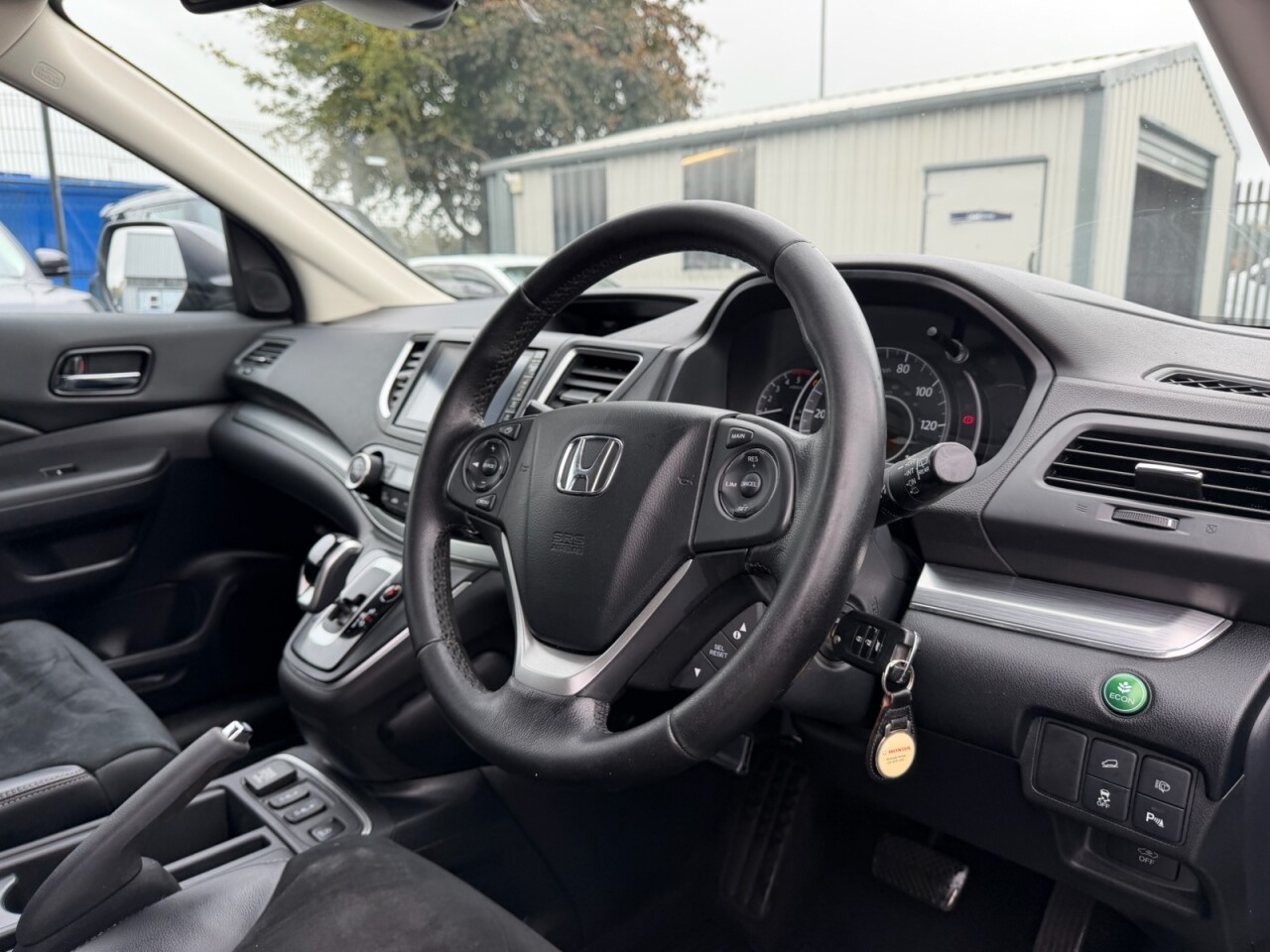 2016 HONDA CR-V 1.6 i-DTEC SR SUV 5dr Diesel Auto 4WD Euro 6 (160 ps) - vehicle photo 2 for sale on PureCar
