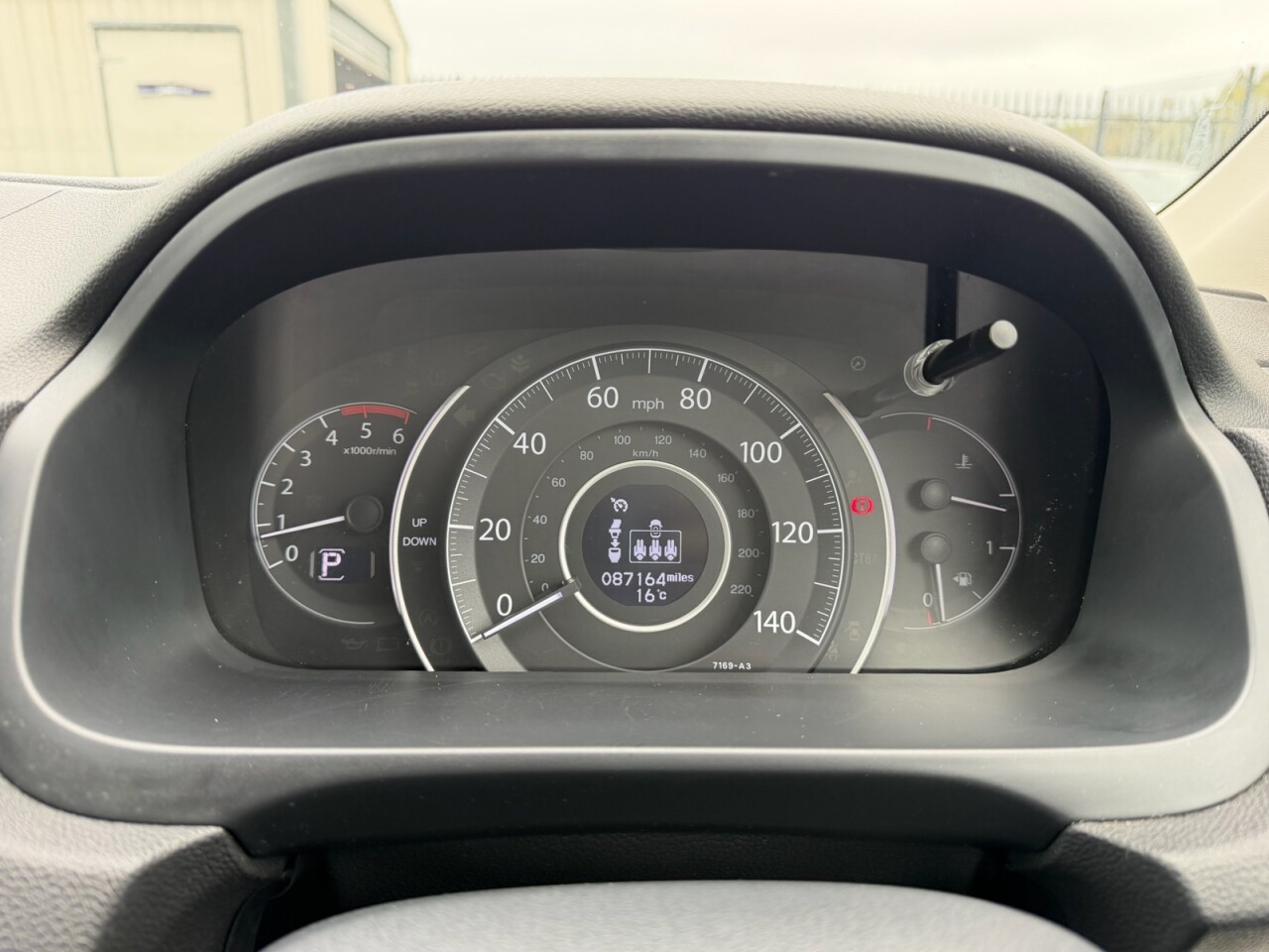 2016 HONDA CR-V 1.6 i-DTEC SR SUV 5dr Diesel Auto 4WD Euro 6 (160 ps) - vehicle photo 3 for sale on PureCar