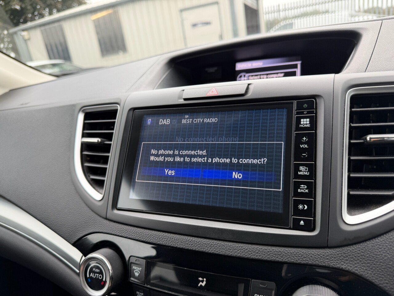 2016 HONDA CR-V 1.6 i-DTEC SR SUV 5dr Diesel Auto 4WD Euro 6 (160 ps) - vehicle photo 17 for sale on PureCar