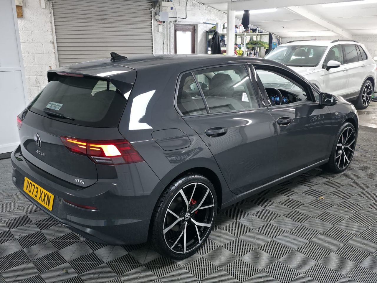 2023 VOLKSWAGEN GOLF 1.5 eTSI MHEV Life Hatchback 5dr Petrol Hybrid DSG Euro 6 (s/s) (150 ps) 1 - vehicle photo 6 for sale on PureCar