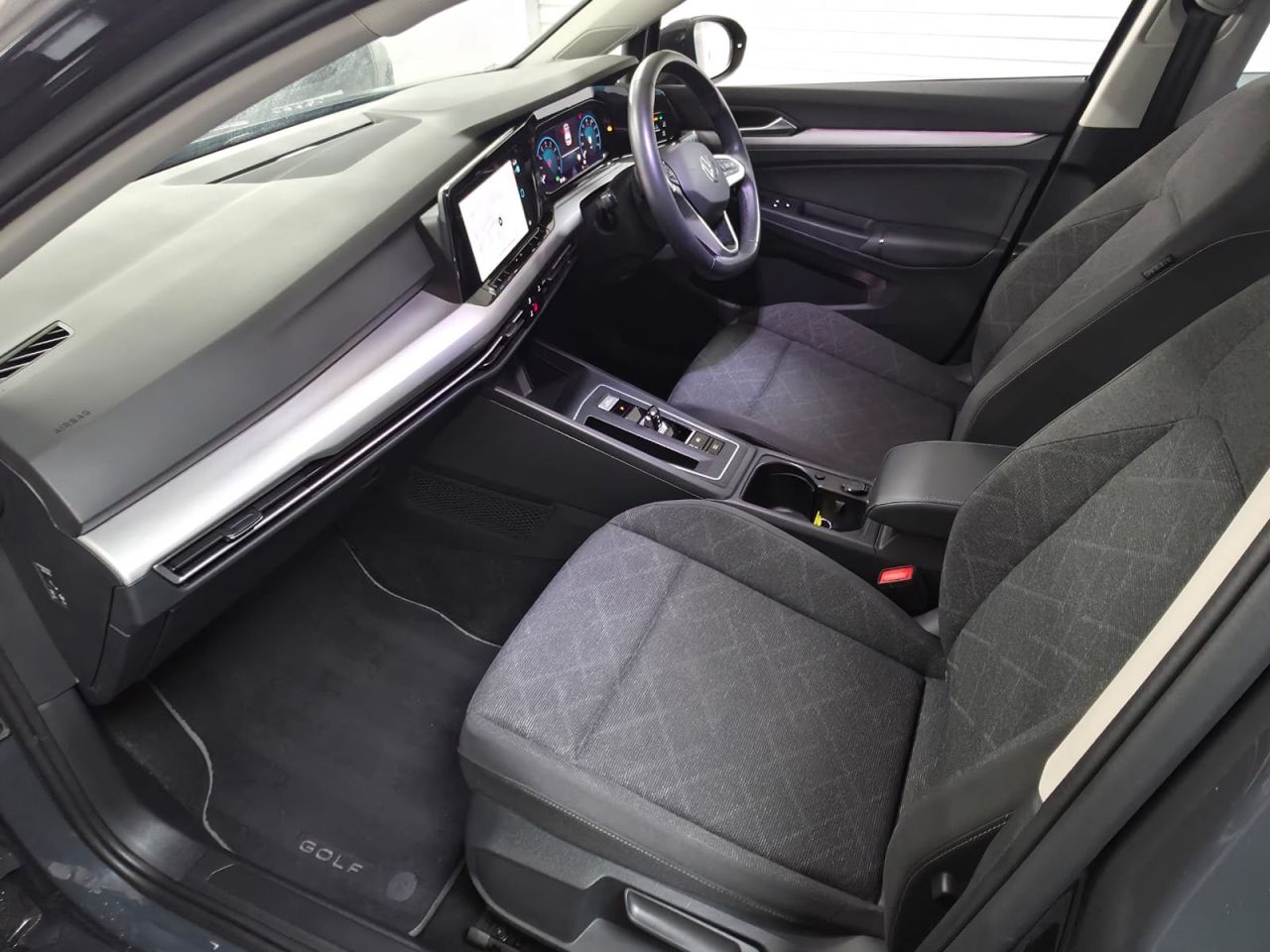2023 VOLKSWAGEN GOLF 1.5 eTSI MHEV Life Hatchback 5dr Petrol Hybrid DSG Euro 6 (s/s) (150 ps) 1 - vehicle photo 11 for sale on PureCar