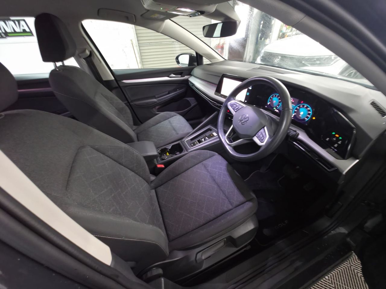 2023 VOLKSWAGEN GOLF 1.5 eTSI MHEV Life Hatchback 5dr Petrol Hybrid DSG Euro 6 (s/s) (150 ps) 1 - vehicle photo 18 for sale on PureCar