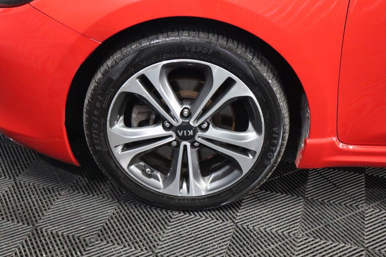 2018 KIA CEED 1.6 CRDi GT-Line Hatchback 5dr Diesel Manual Euro 6 (s/s) (134 bhp) LOWER I - vehicle photo 17 for sale on PureCar