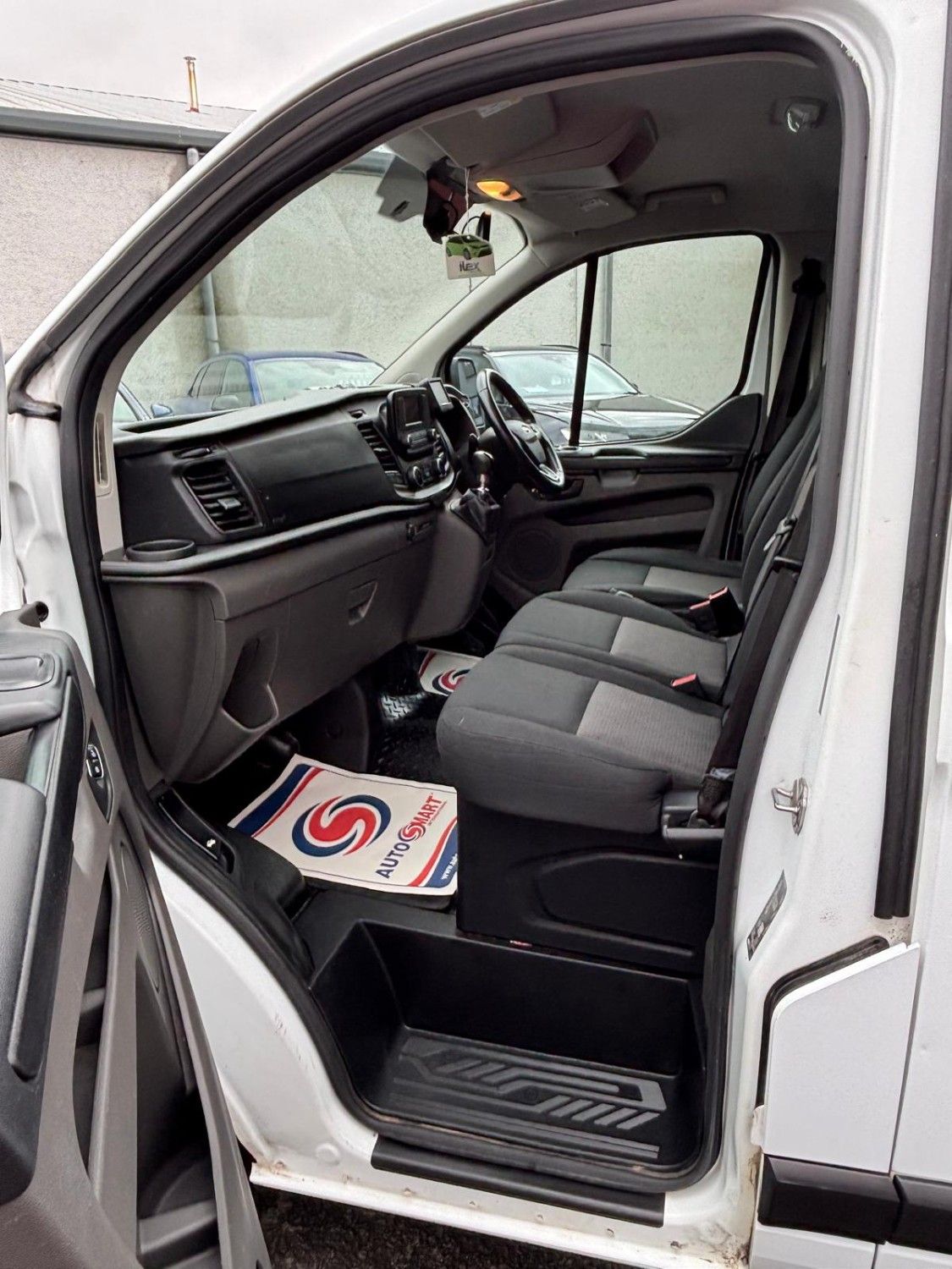 2021 FORD TRANSIT CUSTOM 2.0 320 EcoBlue Leader Panel Van 5dr Diesel Manual L1 H1 Euro 6 (s/s) (105 - vehicle photo 8 for sale on PureCar