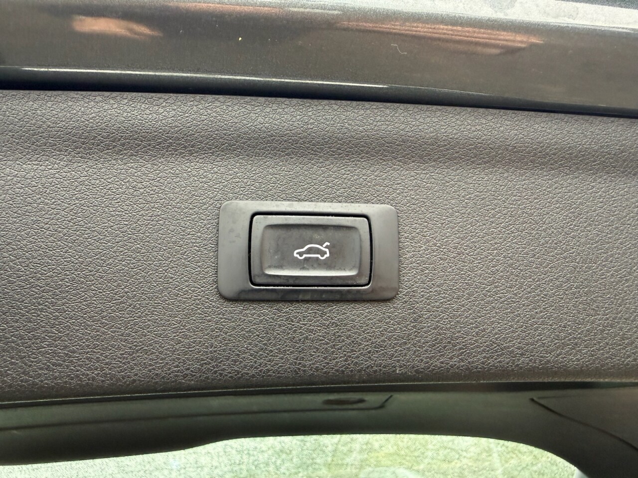 2015 AUDI Q3 S Line - vehicle photo 13 for sale on PureCar