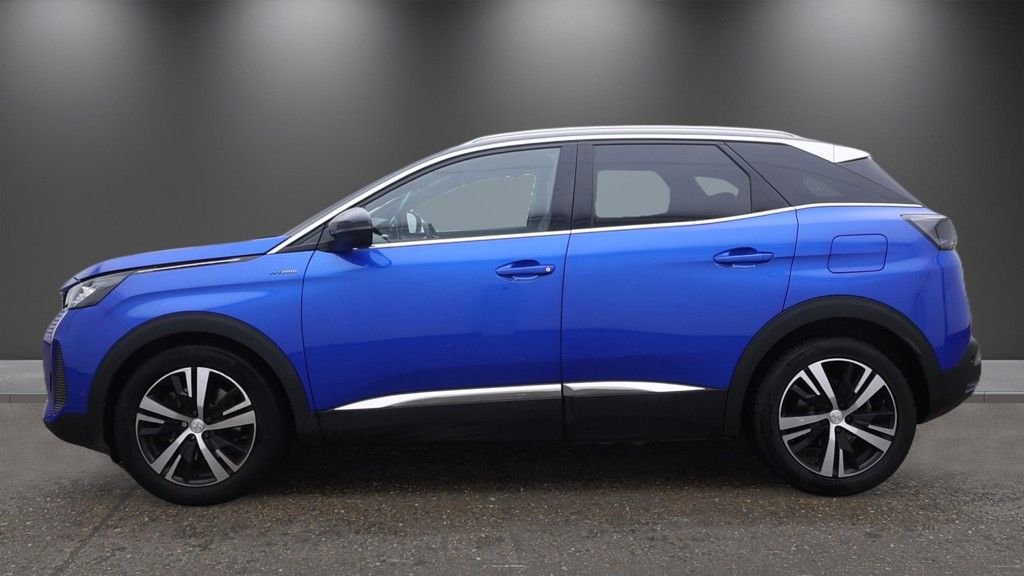 2021 Peugeot 3008 — image 6