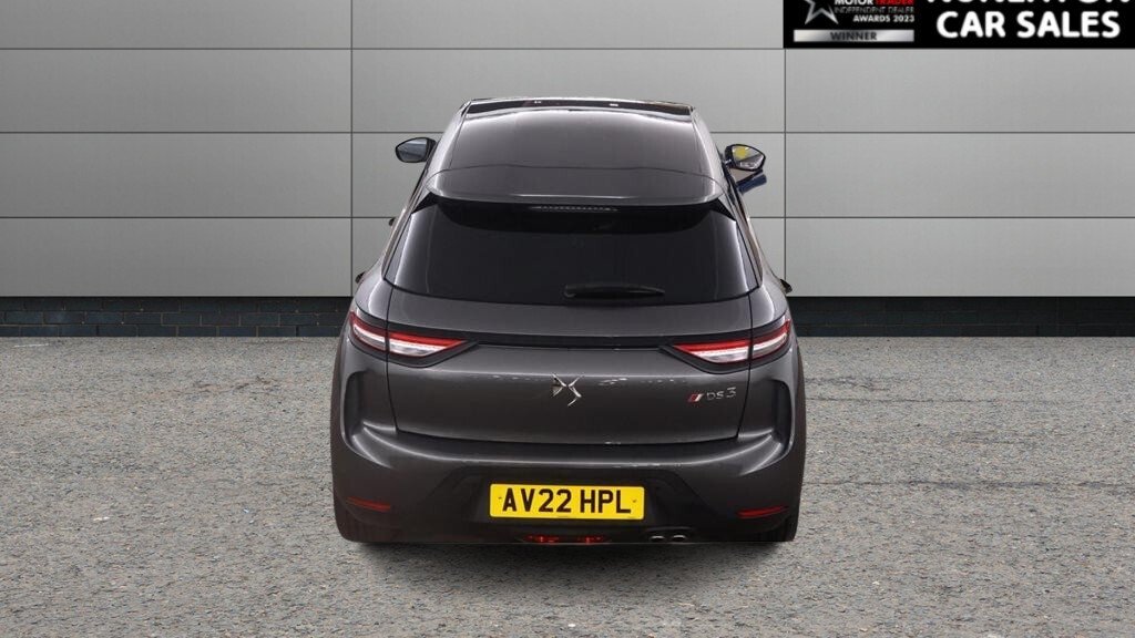 2022 DS DS 3 Crossback — image 3